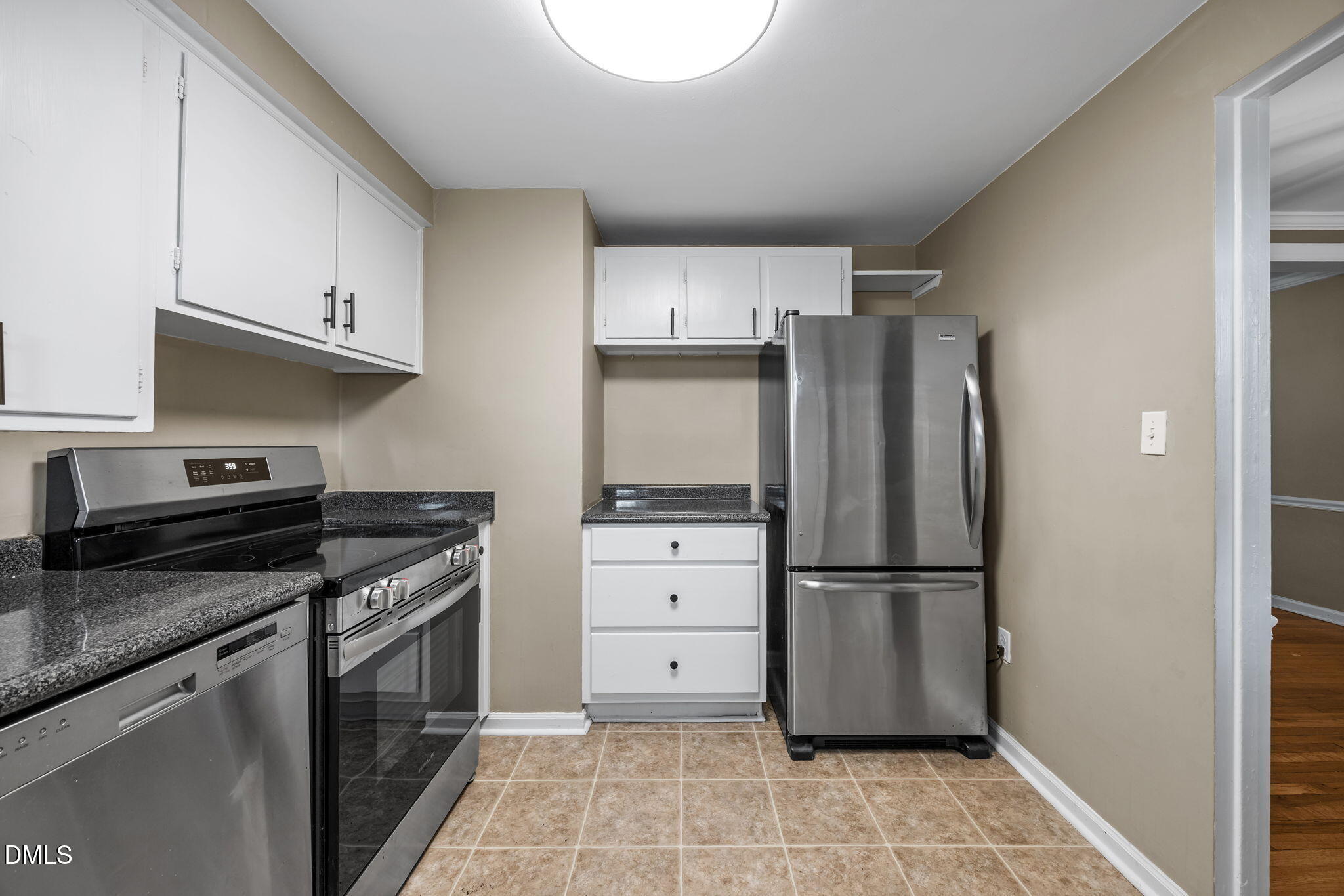 917 St Marys Street Raleigh, NC 27605 - Photo 16 of 33