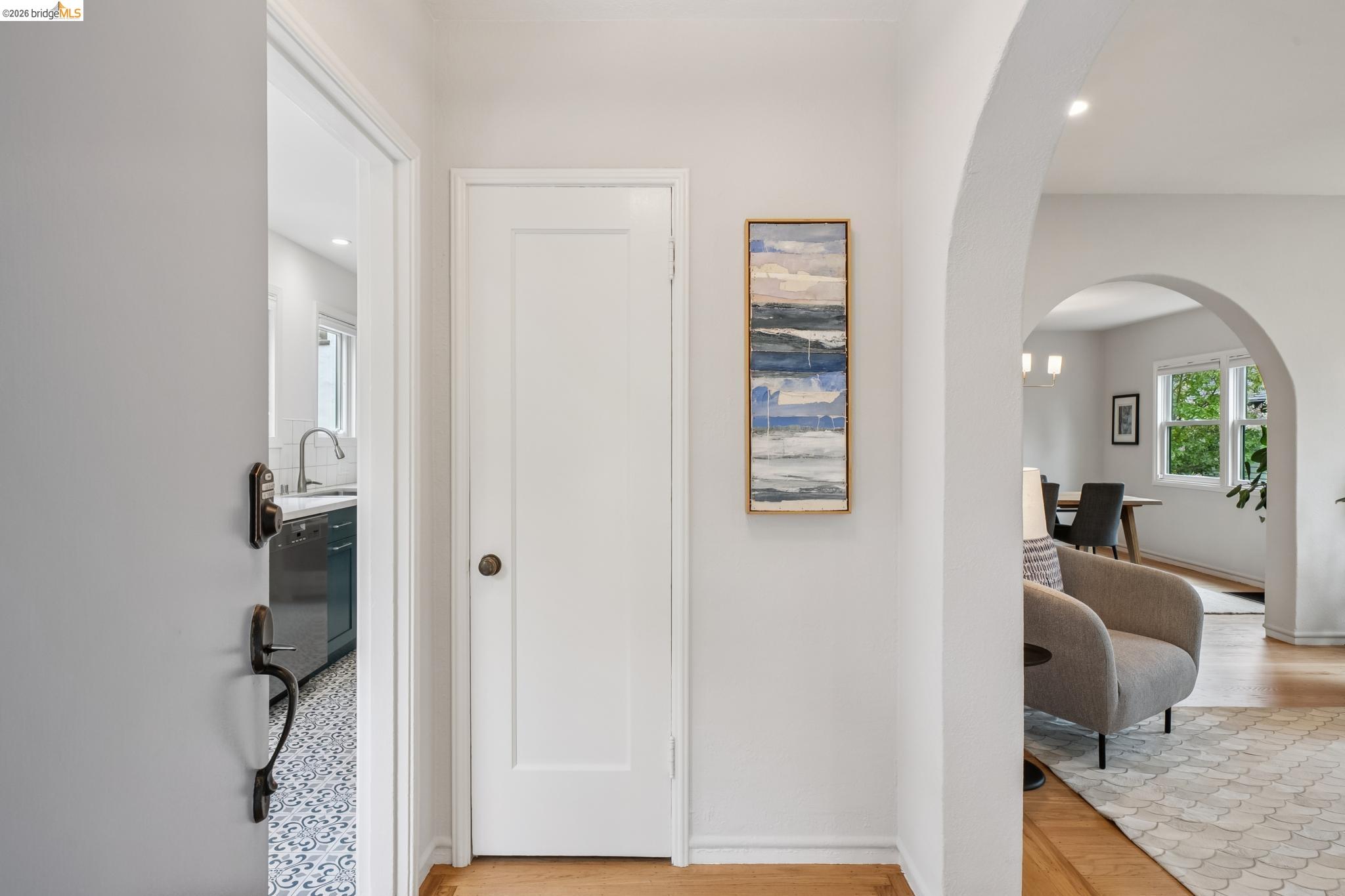 1246 Hopkins Street Berkeley, CA 94702 - Photo 11 of 68