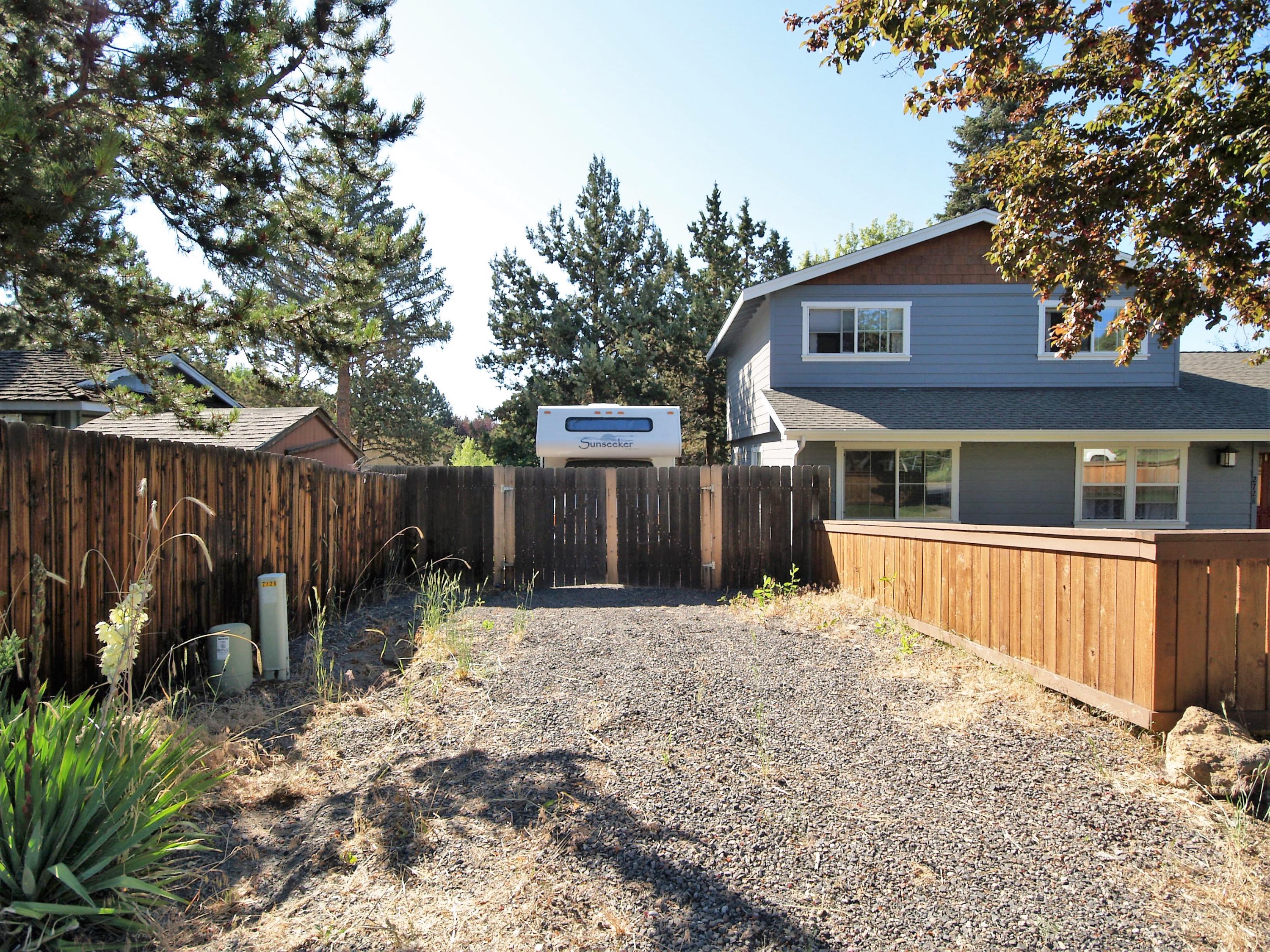 2728 Northeast Shepard Road Bend, OR 97701 - Photo 9 of 40 9