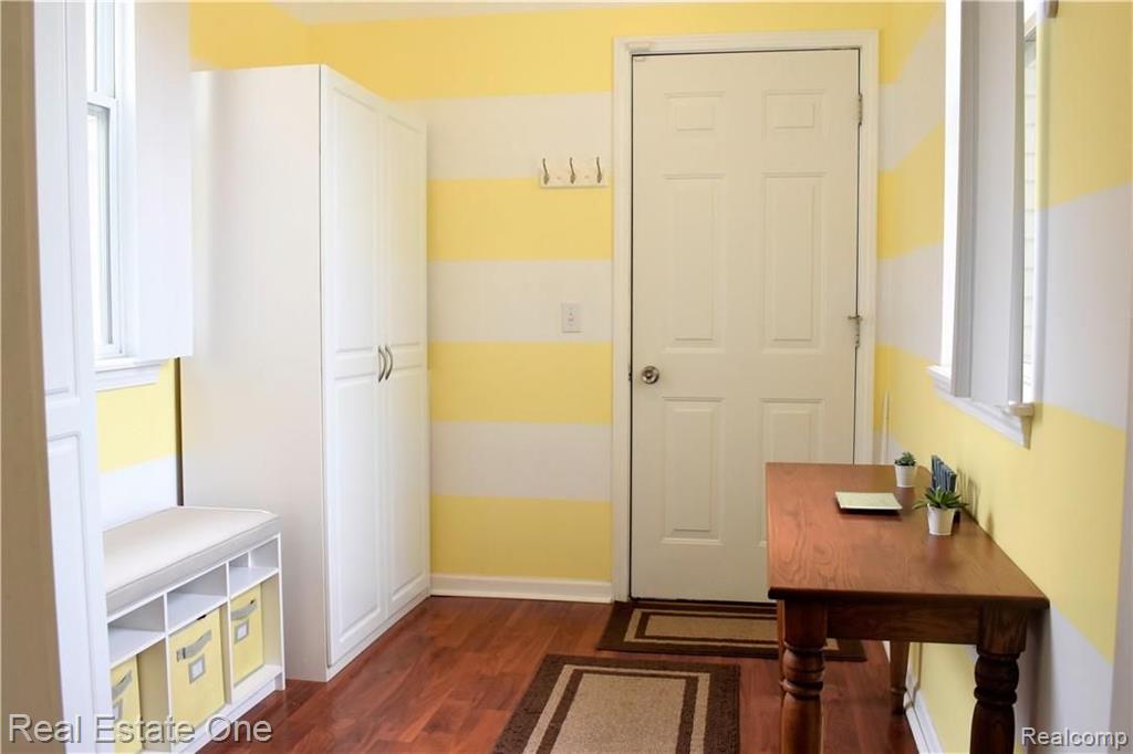 19200 Clark Road Belleville, MI 48111 - Photo 22 of 34
