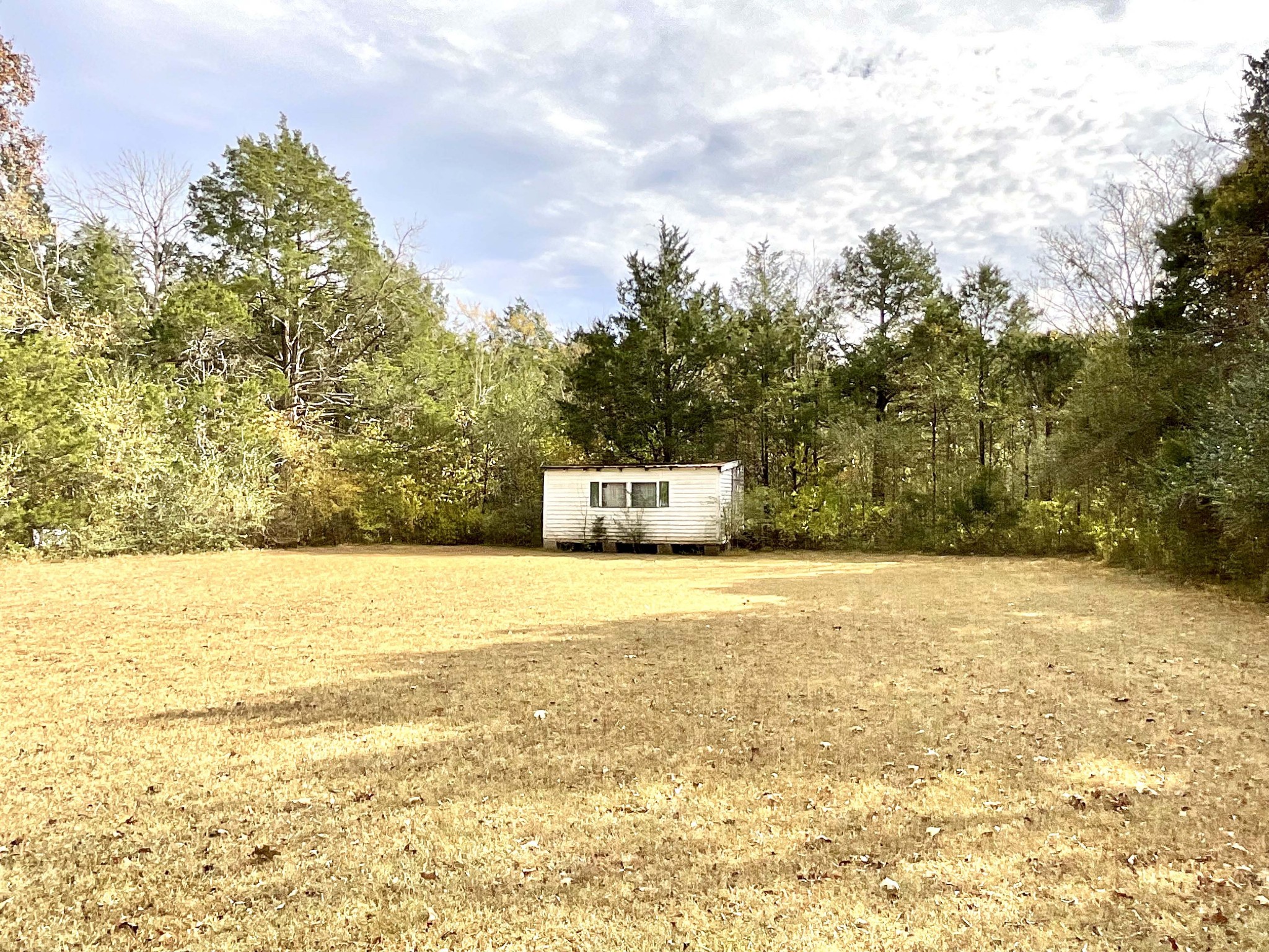 882 Cranor Road Murfreesboro, TN 37130 - Photo 2 of 8 a view of an ocean and beach
