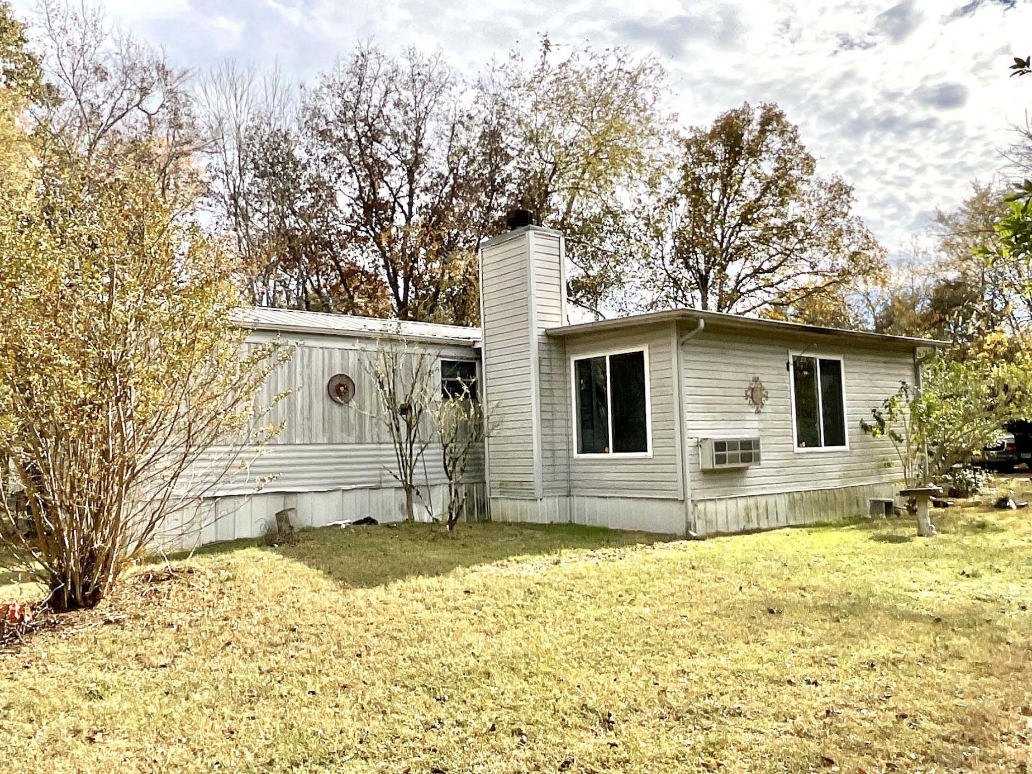 882 Cranor Road Murfreesboro, TN 37130 - Photo 6 of 8 a view of a house with a yard