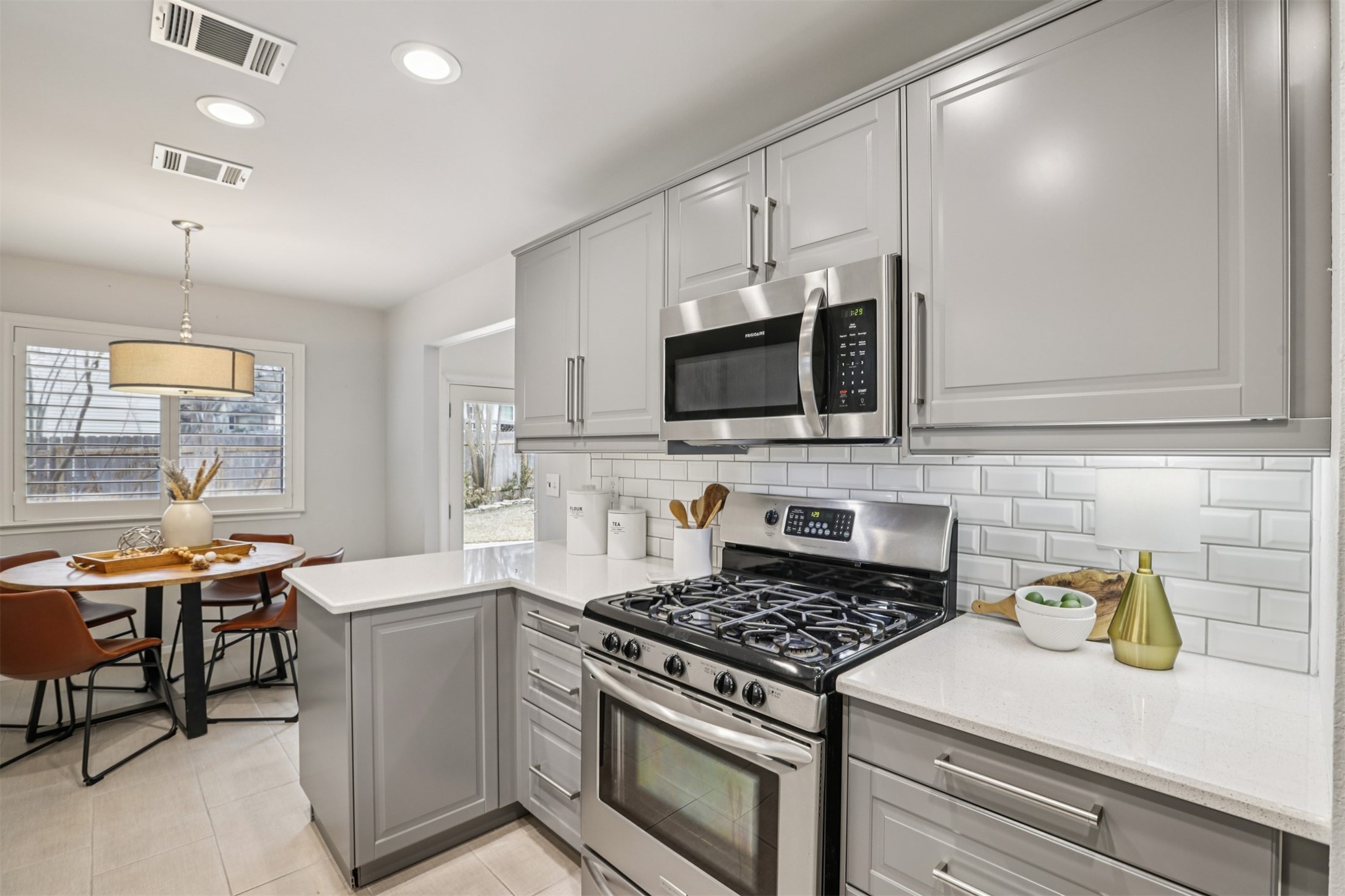 1603 Kimmerling Lane Austin, TX 78758 - Photo 10 of 31