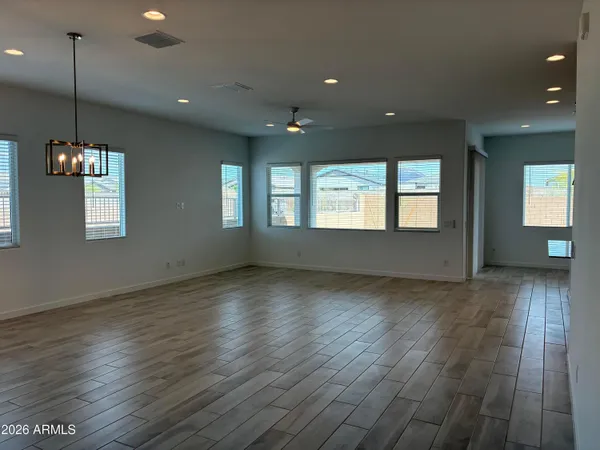 $2,695 | 26387 77th Glen, Peoria, AZ 85383