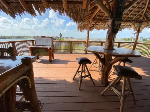 $2,500 | 3391 Highway 6, Hitchcock, TX 77563