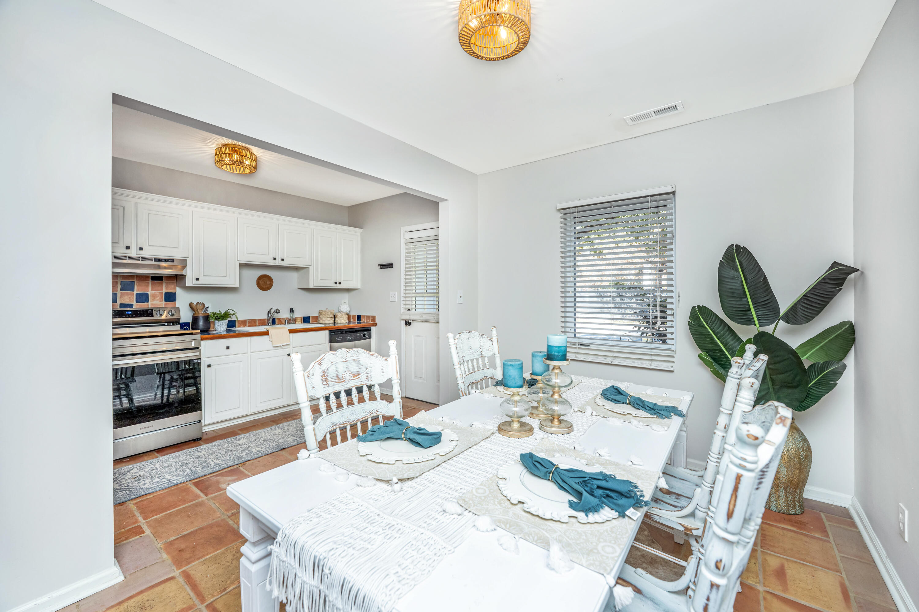 21 Hester Street, Unit 2 Charleston, SC 29403 - Photo 12 of 43 21HesterSttUnit2_013