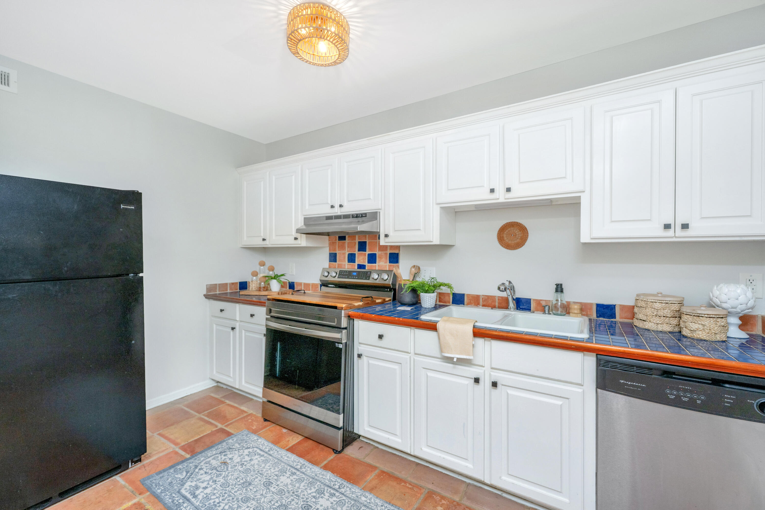 21 Hester Street, Unit 2 Charleston, SC 29403 - Photo 15 of 43 21HesterSttUnit2_016