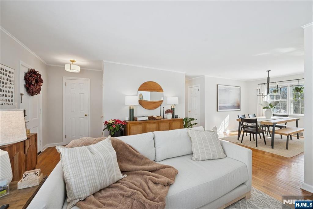 24 Raynor Road Morris Township, NJ 07960 - Photo 8 of 33