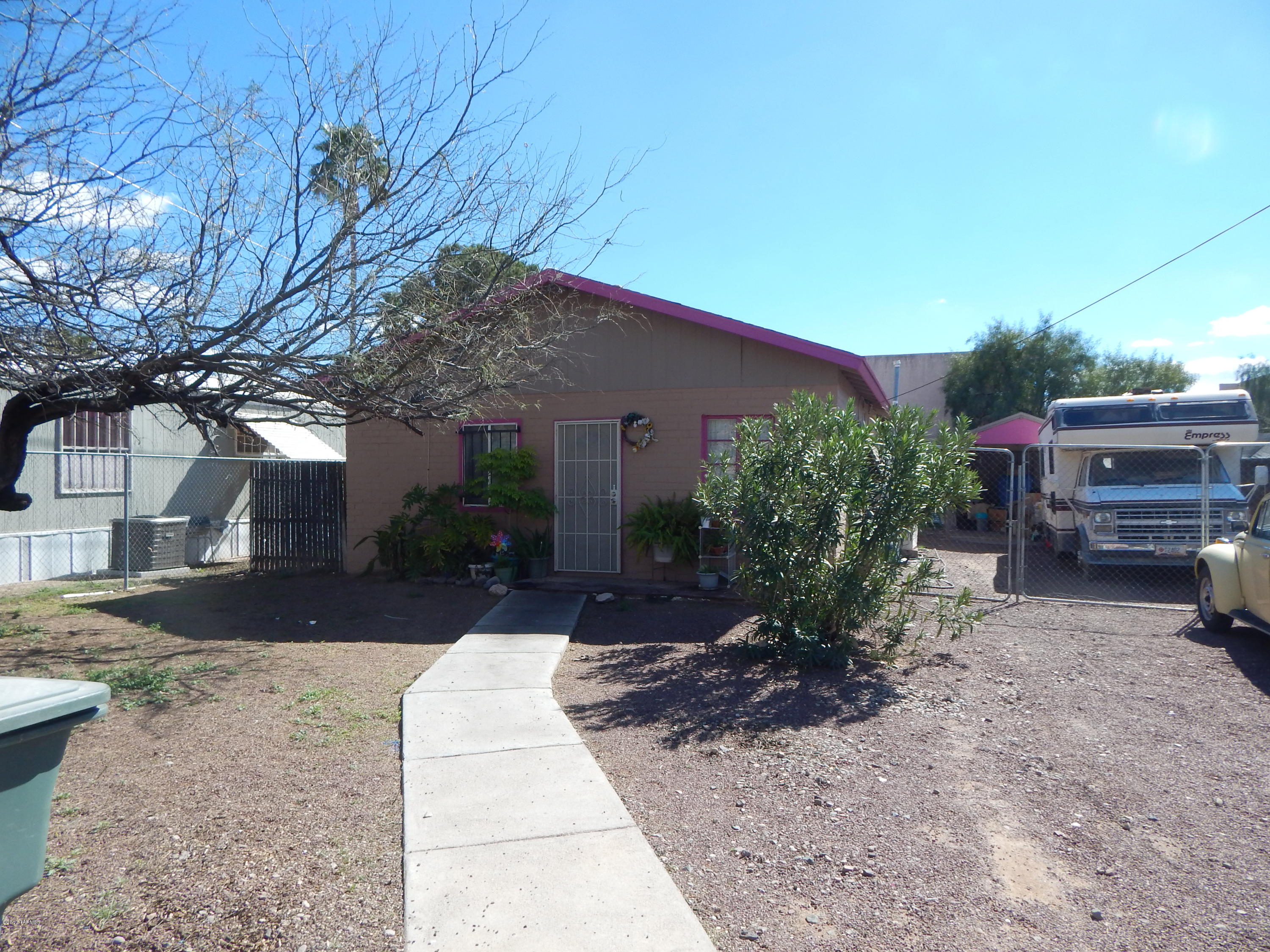 262 East Pastime Road Tucson, AZ 85705 - Photo 1 of 2