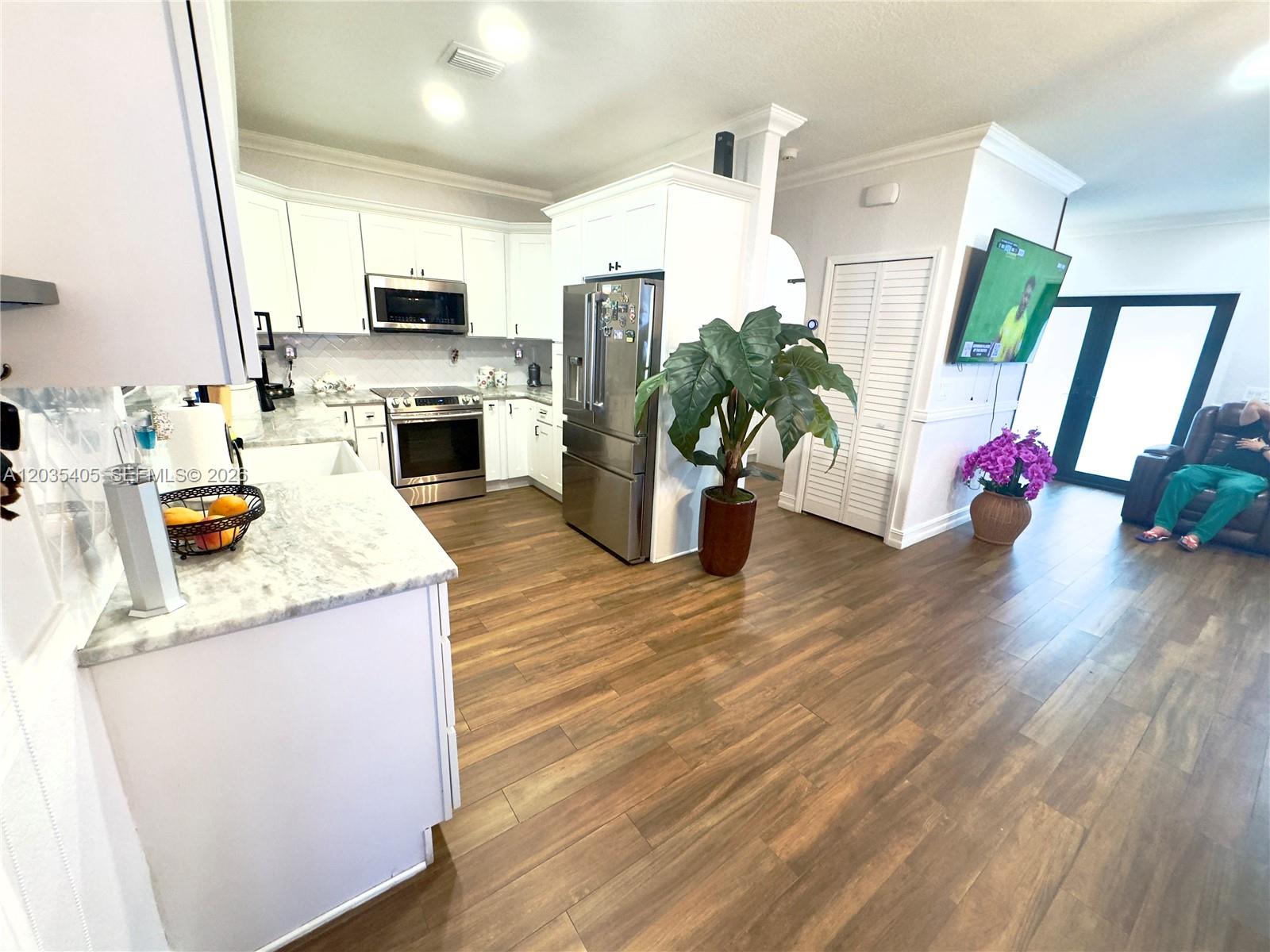 17833 Southwest 155th Court Miami, FL 33187 - Photo 17 of 39
