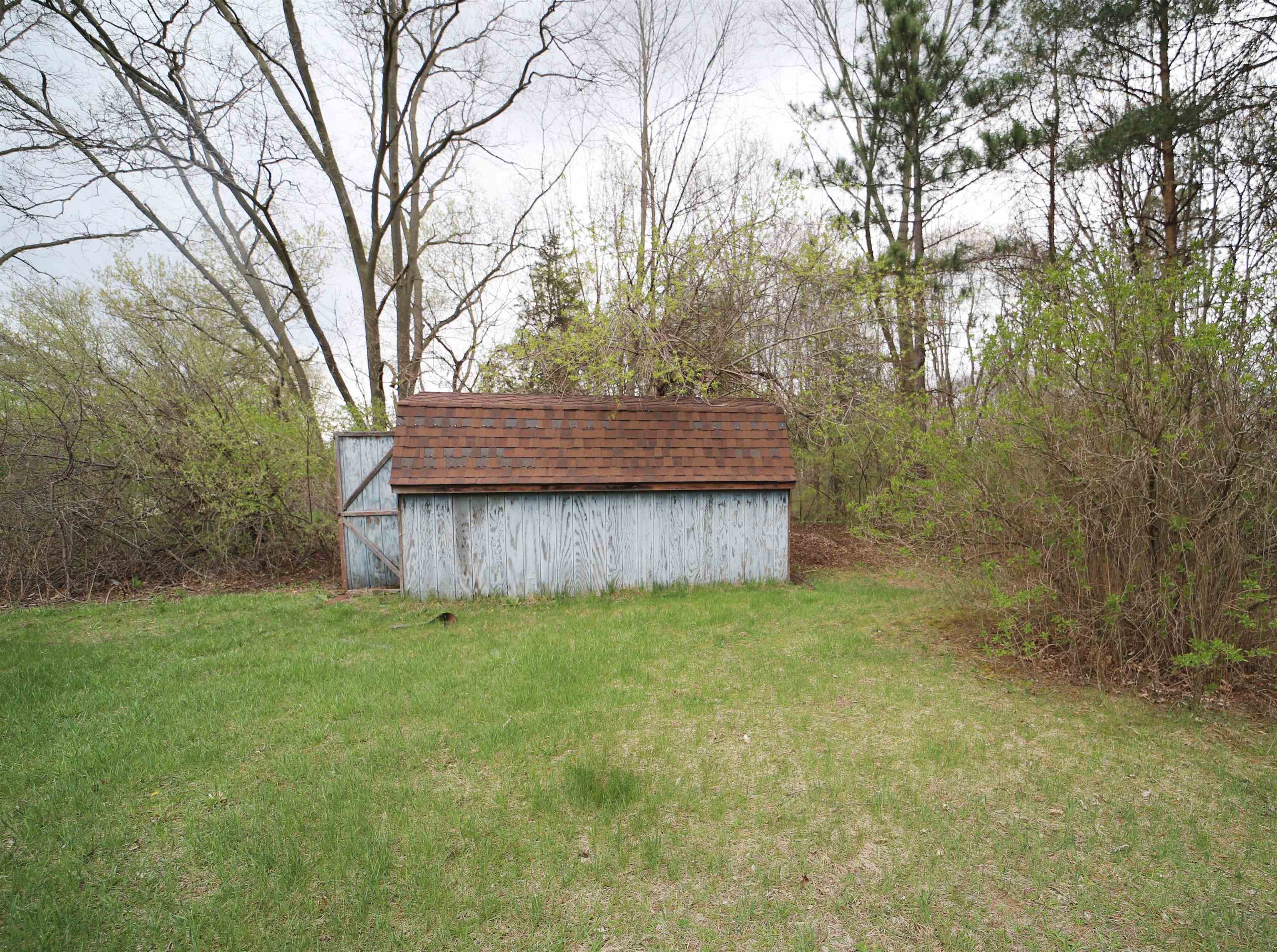 8422 Morrish Road Flushing, MI 48433 - Photo 18 of 20 50106942-17.JPG