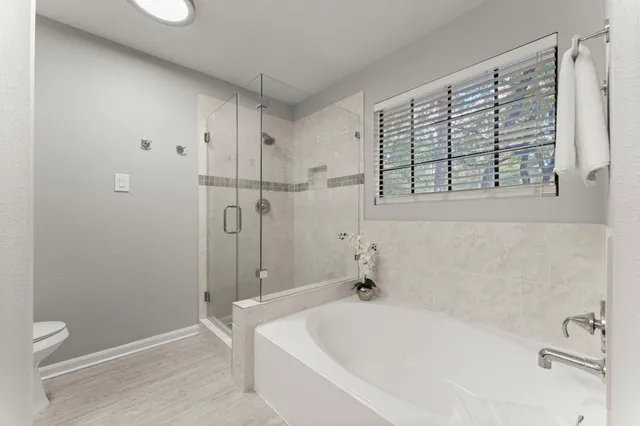 $490,000 | 105 Eagle Rock Circle, The Woodlands, TX 77381