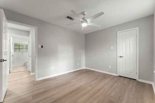 $490,000 | 105 Eagle Rock Circle, The Woodlands, TX 77381