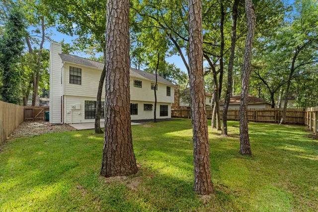 $490,000 | 105 Eagle Rock Circle, The Woodlands, TX 77381