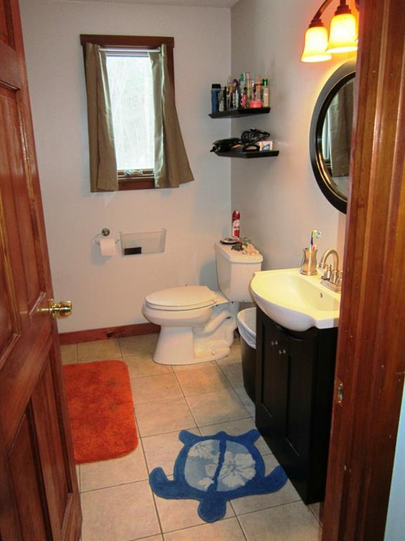 460 Stackpole Road Durham, ME 04222 - Photo 5 of 12 First floor full bath