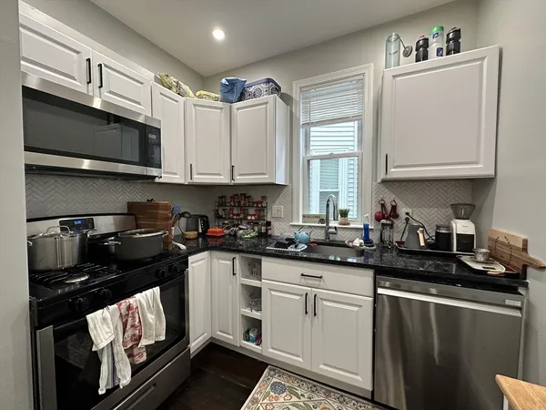 $3,400 | 11 Priesing Street, Unit 2, Boston, MA 02130