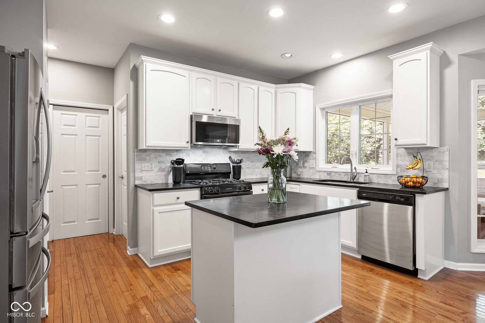 5712 Pebblestone Court Carmel, IN 46033 - Photo 19 of 75