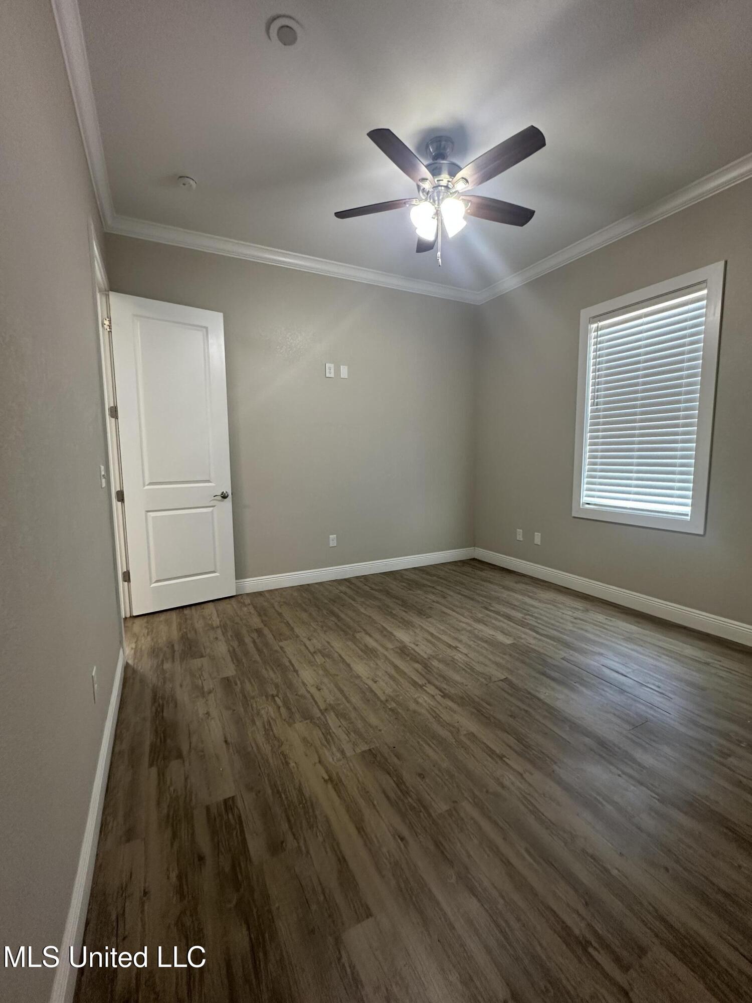 1822 15th Street, Unit A Gulfport, MS 39501 - Photo 10 of 17 Primary Bedroom