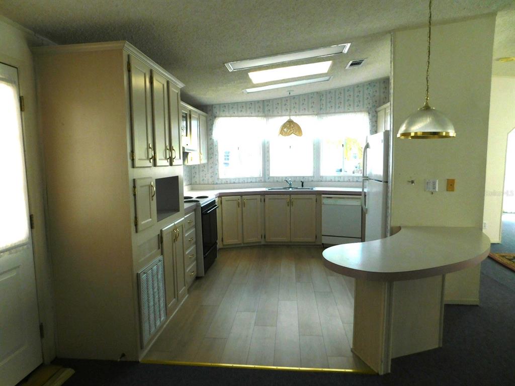 1001 Starkey Road, Unit 639 Largo, FL 33771 - Photo 13 of 29