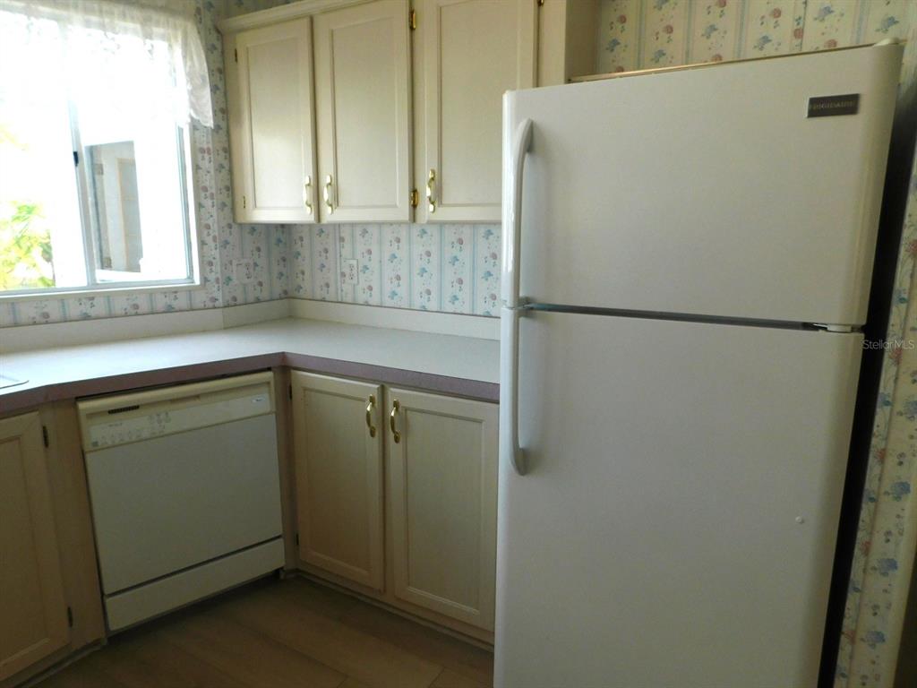 1001 Starkey Road, Unit 639 Largo, FL 33771 - Photo 16 of 29