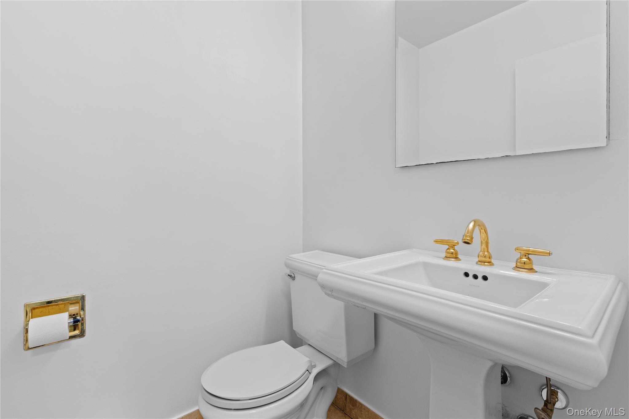 750 Shore Road, Unit 2G Long Beach, NY 11561 - Photo 17 of 46