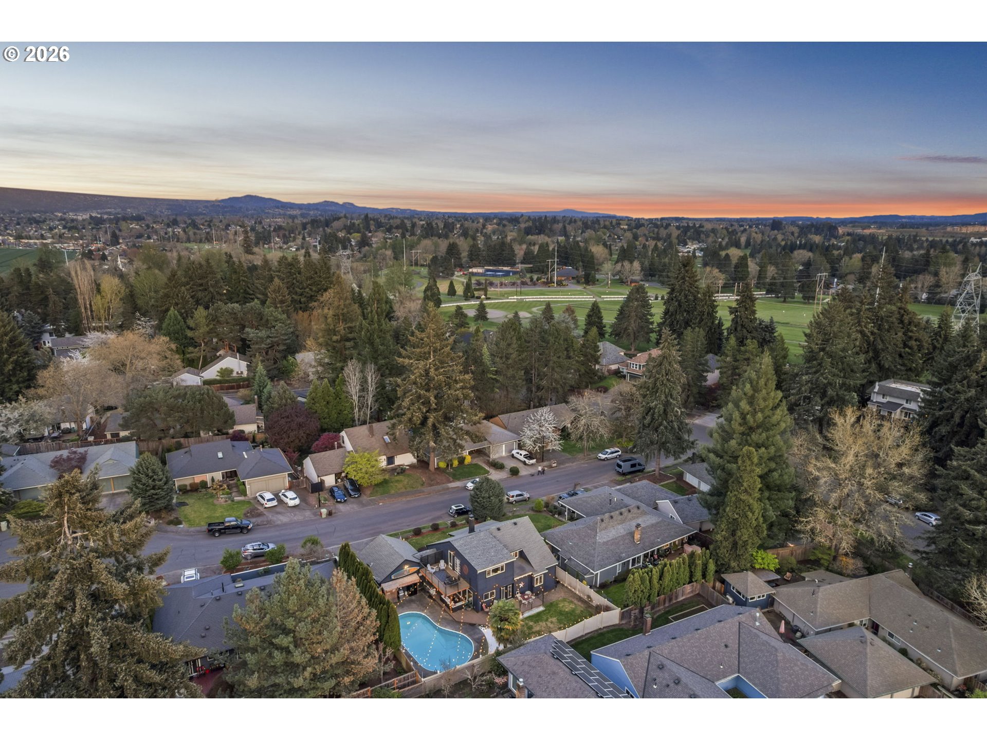 5465 Northwest Ridgemoor Court Portland, OR 97229 - Photo 46 of 48