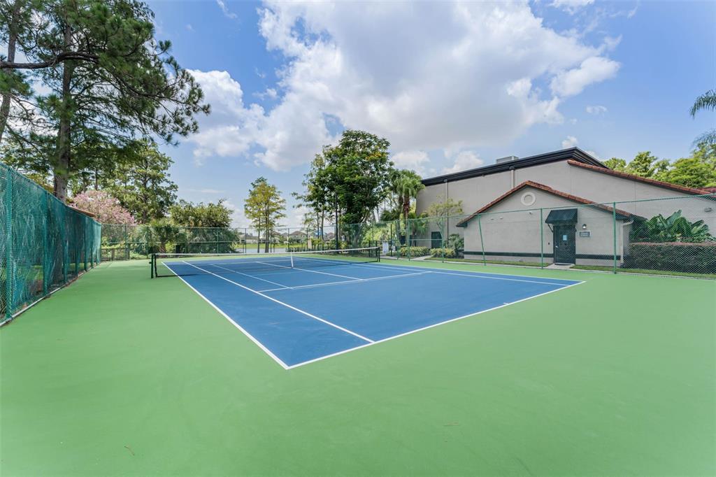 5120 Conroy Road, Unit 28 Orlando, FL 32811 - Photo 35 of 39 a view of yard with trampoline
