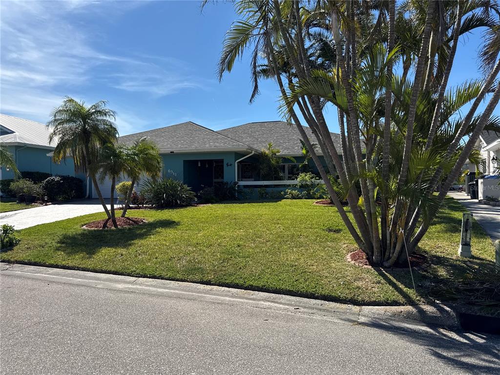 6319 Cocoa Lane Apollo Beach, FL 33572 - Photo 37 of 37 a view of outdoor space yard and green space