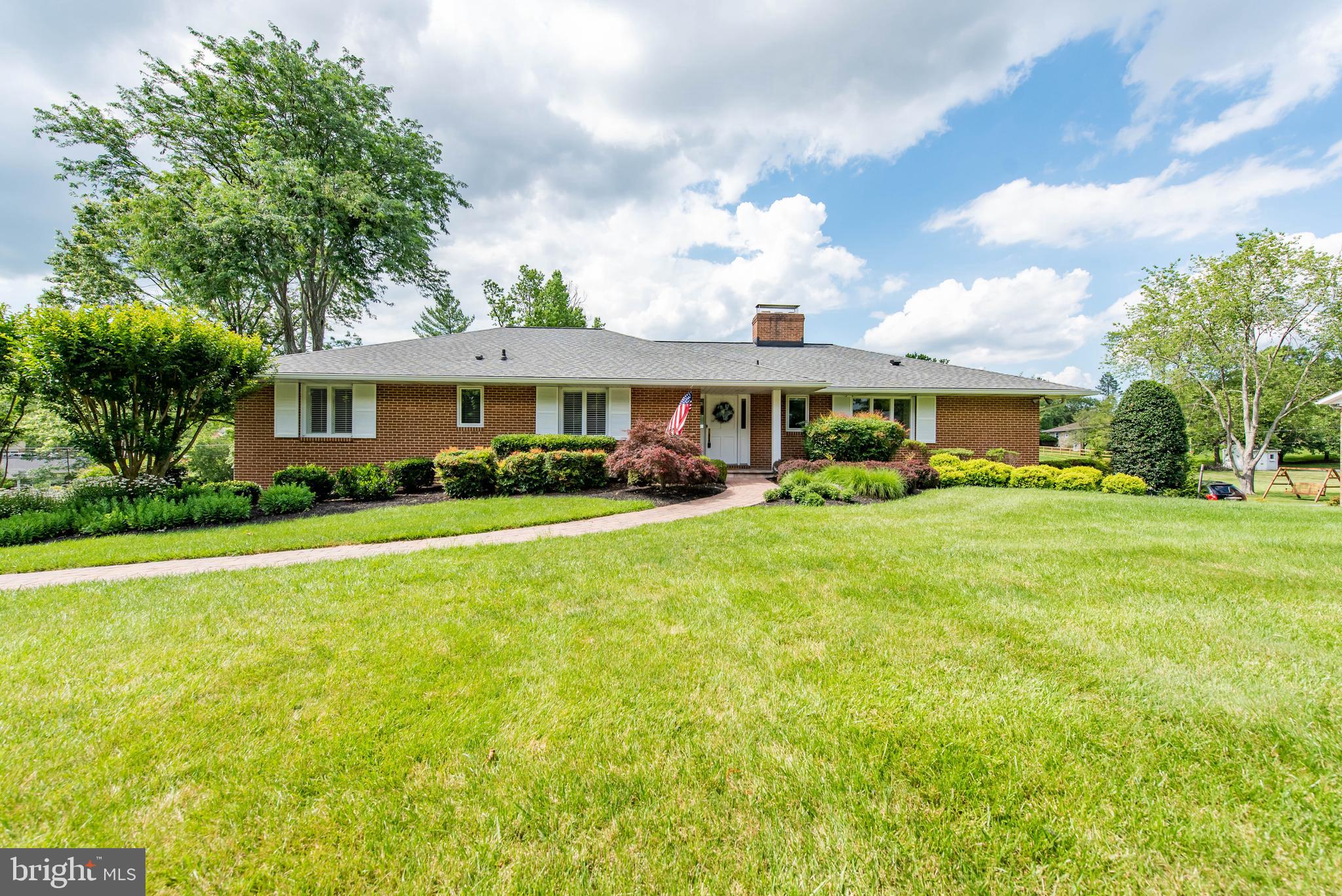 9122 Dunloggin Road Ellicott City, MD 21042 - Photo 1 of 41 Exterior