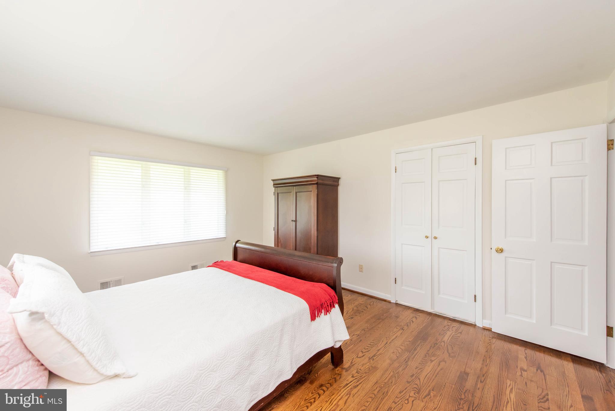 9122 Dunloggin Road Ellicott City, MD 21042 - Photo 16 of 41 Master Bedroom