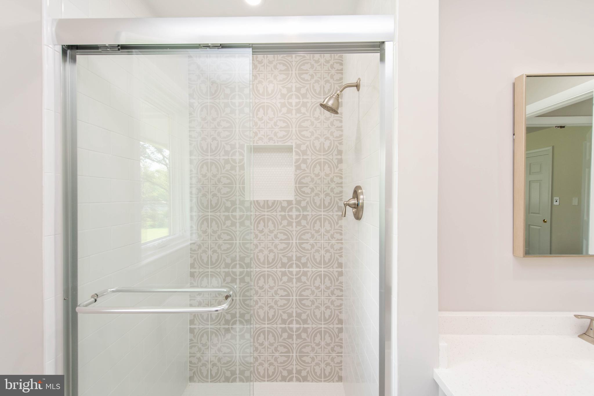 9122 Dunloggin Road Ellicott City, MD 21042 - Photo 20 of 41 Master Bathroom
