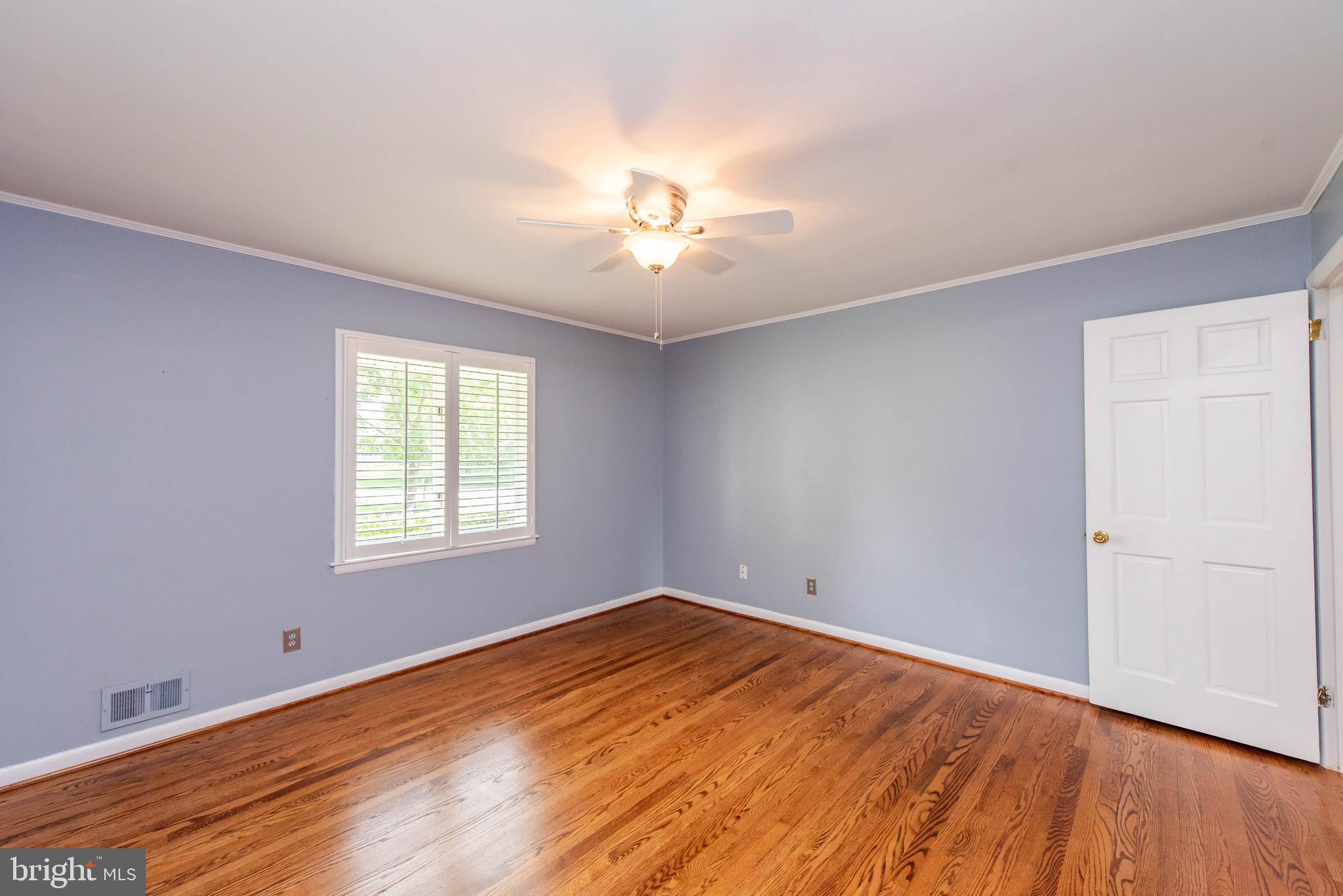 9122 Dunloggin Road Ellicott City, MD 21042 - Photo 27 of 41 Bedroom
