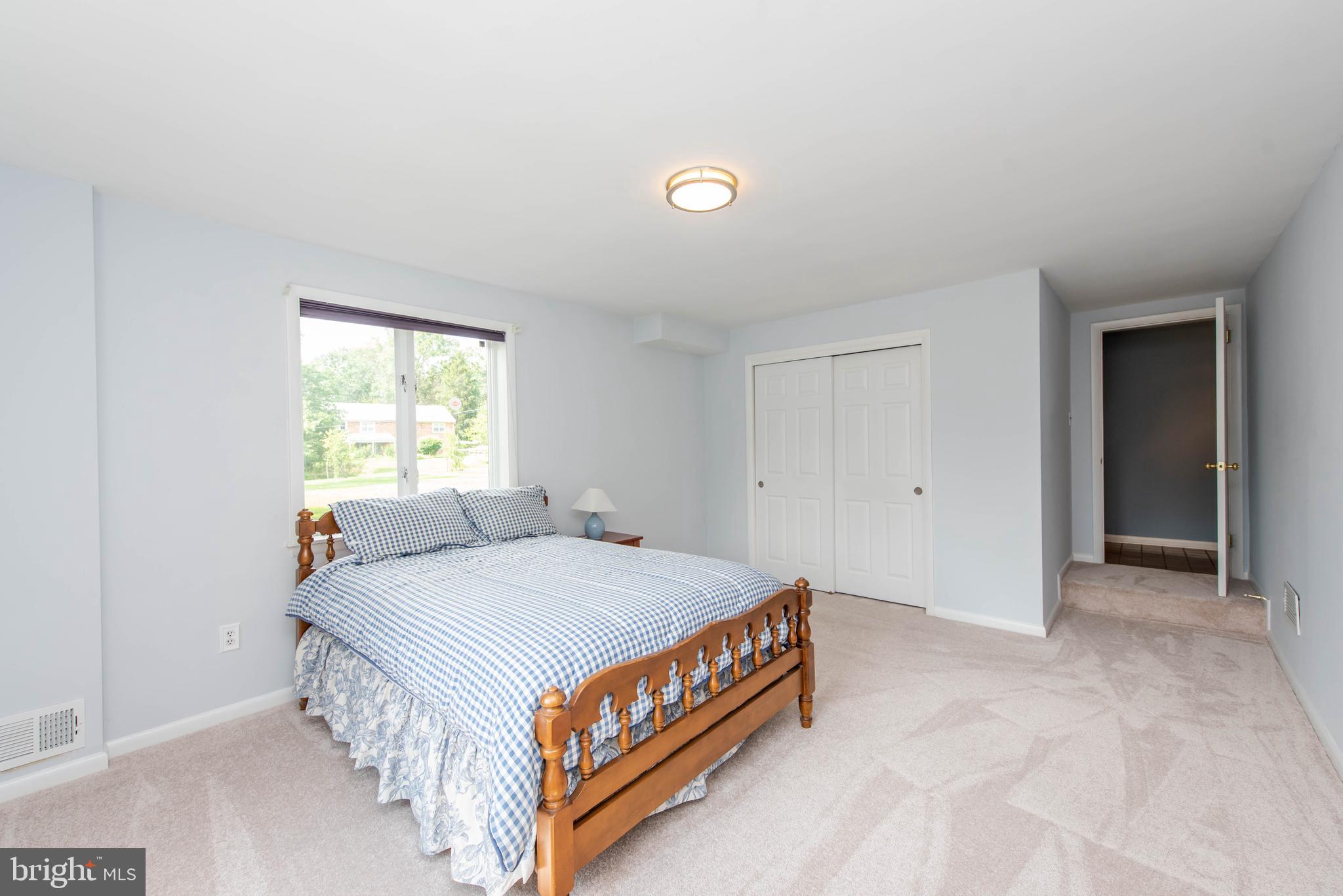 9122 Dunloggin Road Ellicott City, MD 21042 - Photo 34 of 41 Bedroom