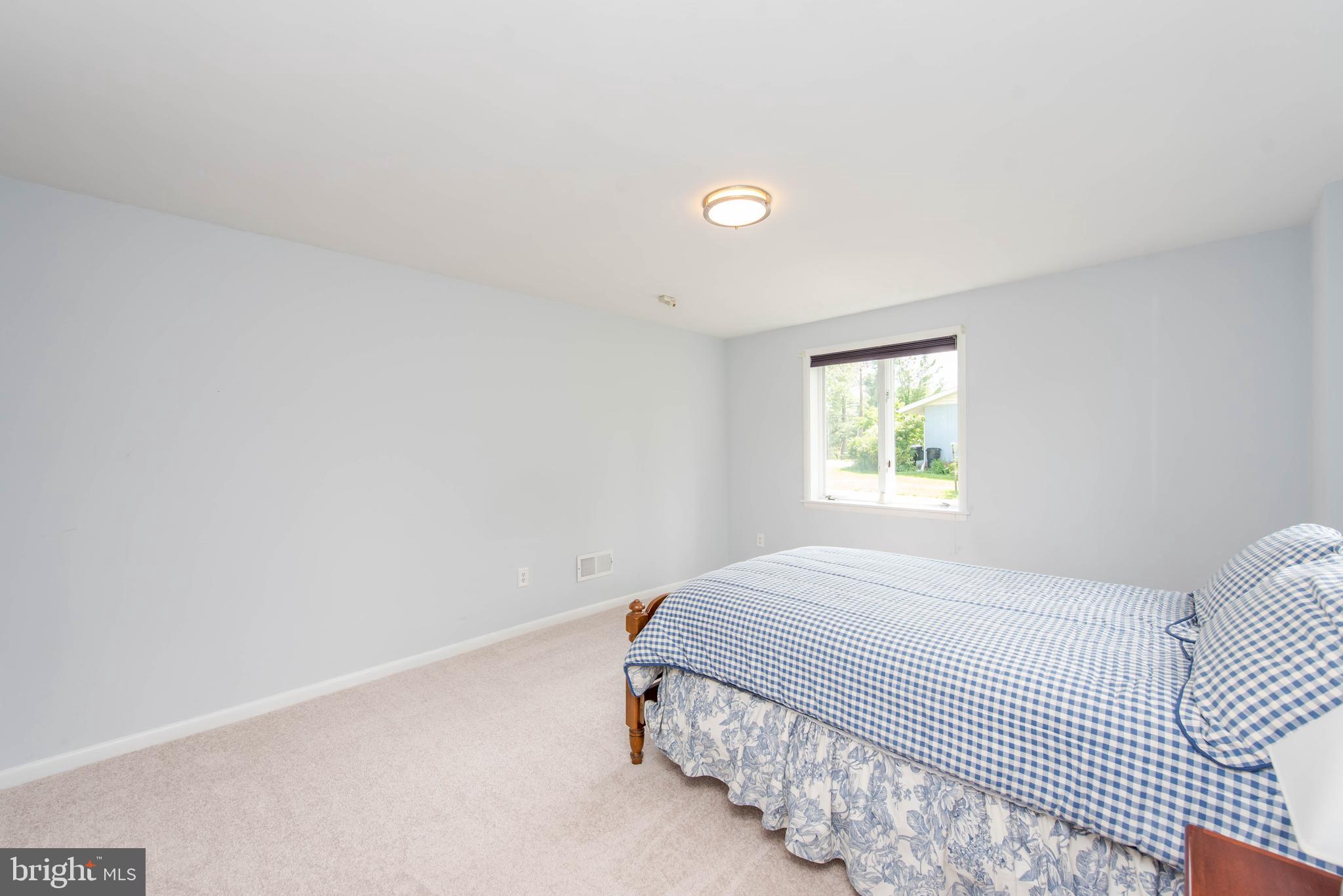 9122 Dunloggin Road Ellicott City, MD 21042 - Photo 35 of 41 Bedroom