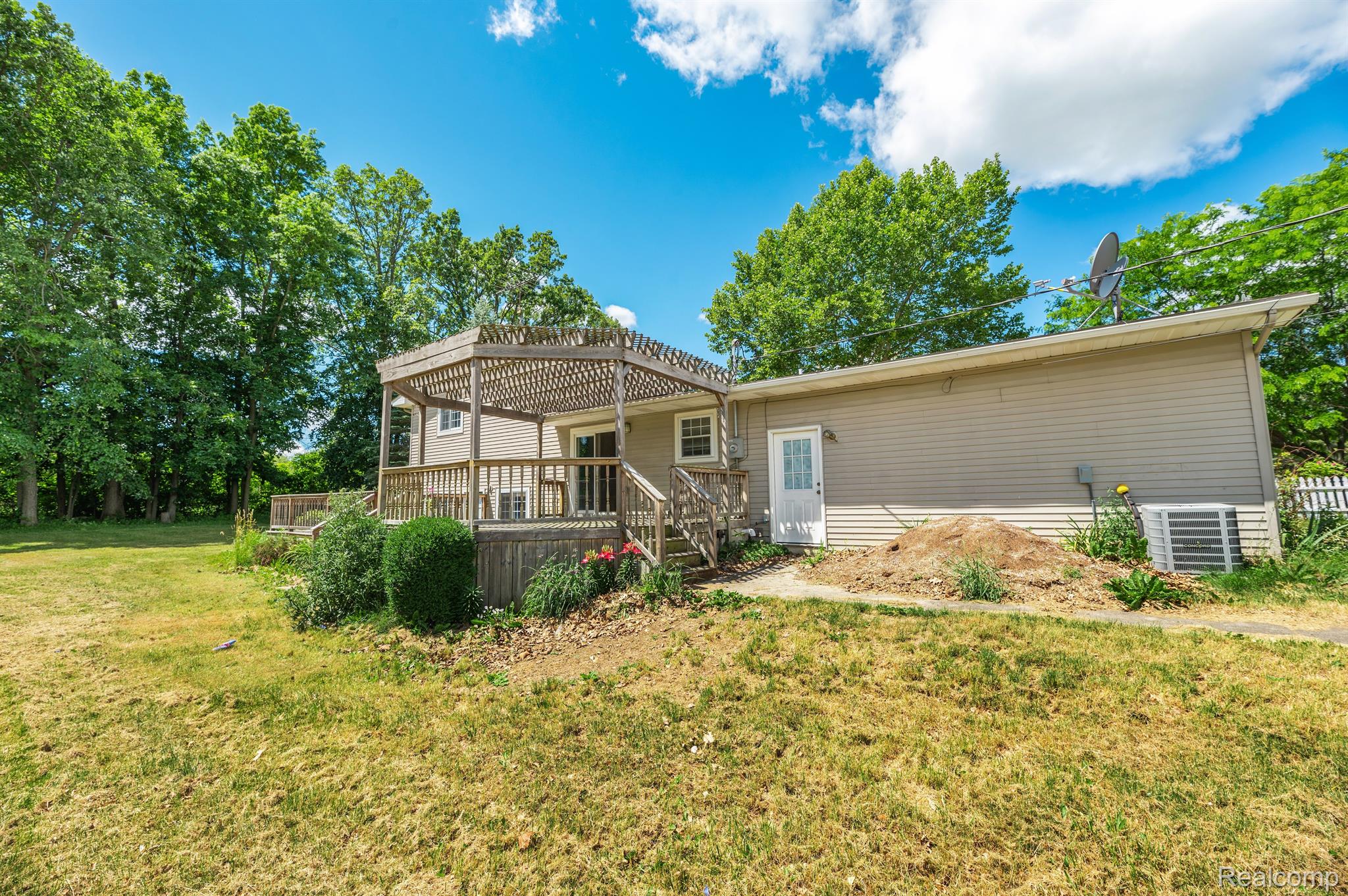 3834 Klam Road Columbiaville, MI 48421 - Photo 4 of 43 Gallery Image 4