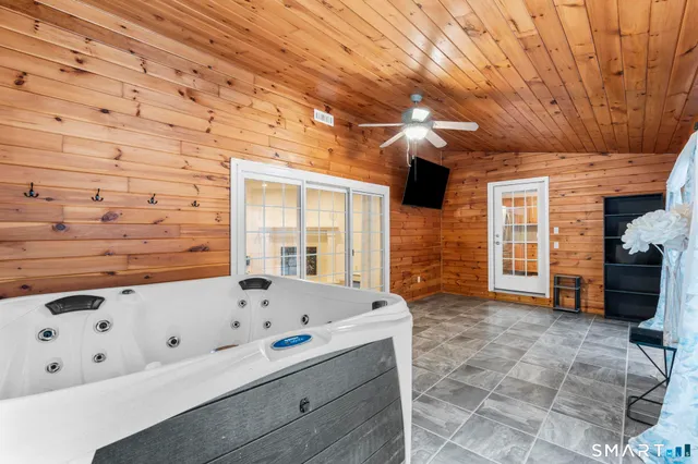 $549,900 | 125 Birchwood Drive, Torrington, CT 06790