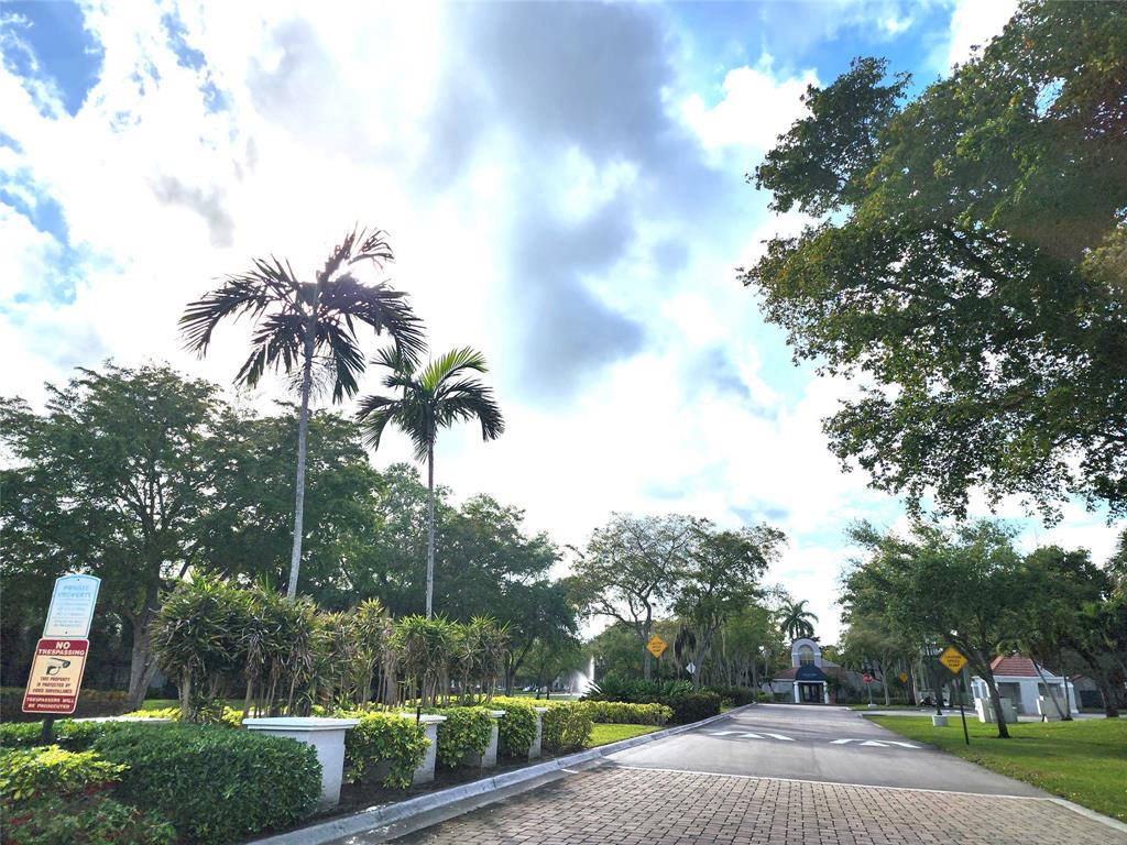 651 Lyons Road, Unit 10206 Coconut Creek, FL 33063 - Photo 5 of 33