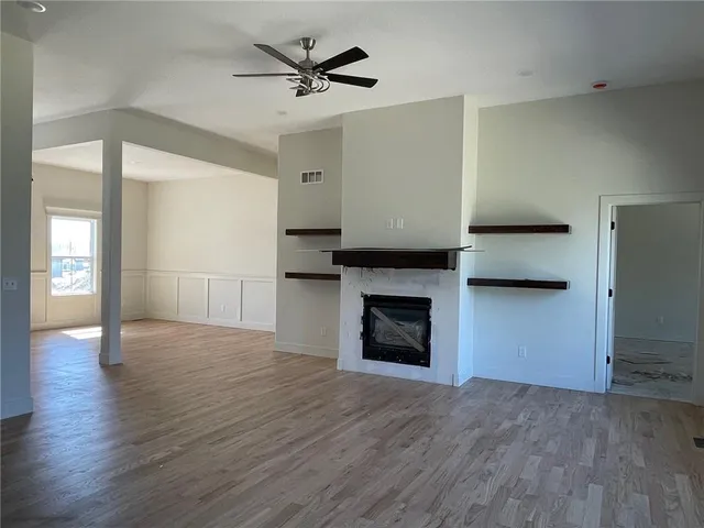 $629,900 | 504 Blackhawke Drive, Smithville, MO 64089