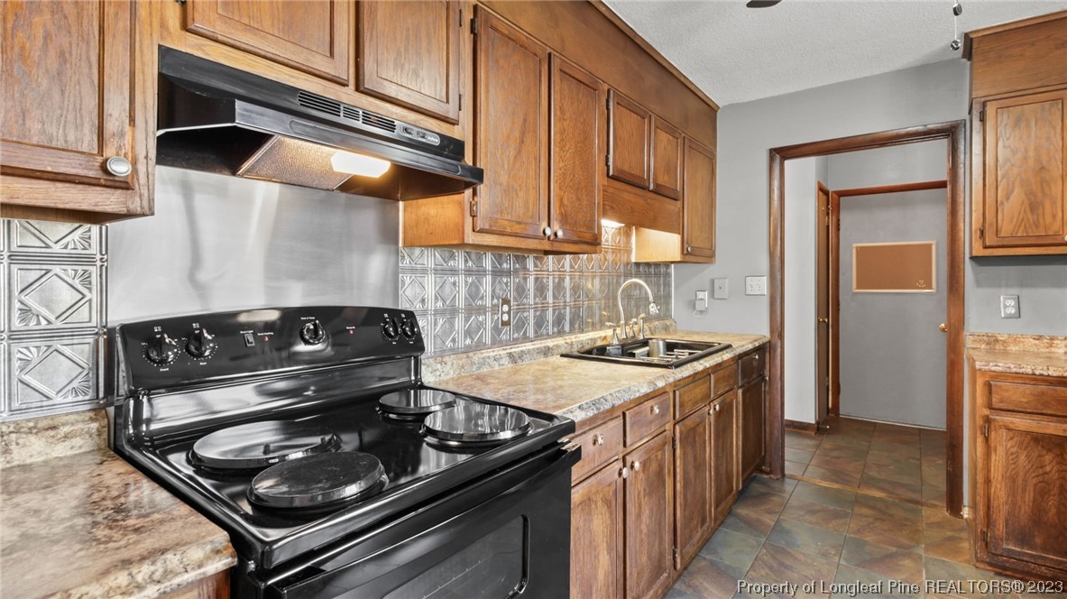 1812 Rivergate Road Fayetteville, NC 28304 - Photo 8 of 37 Gallery Image 8
