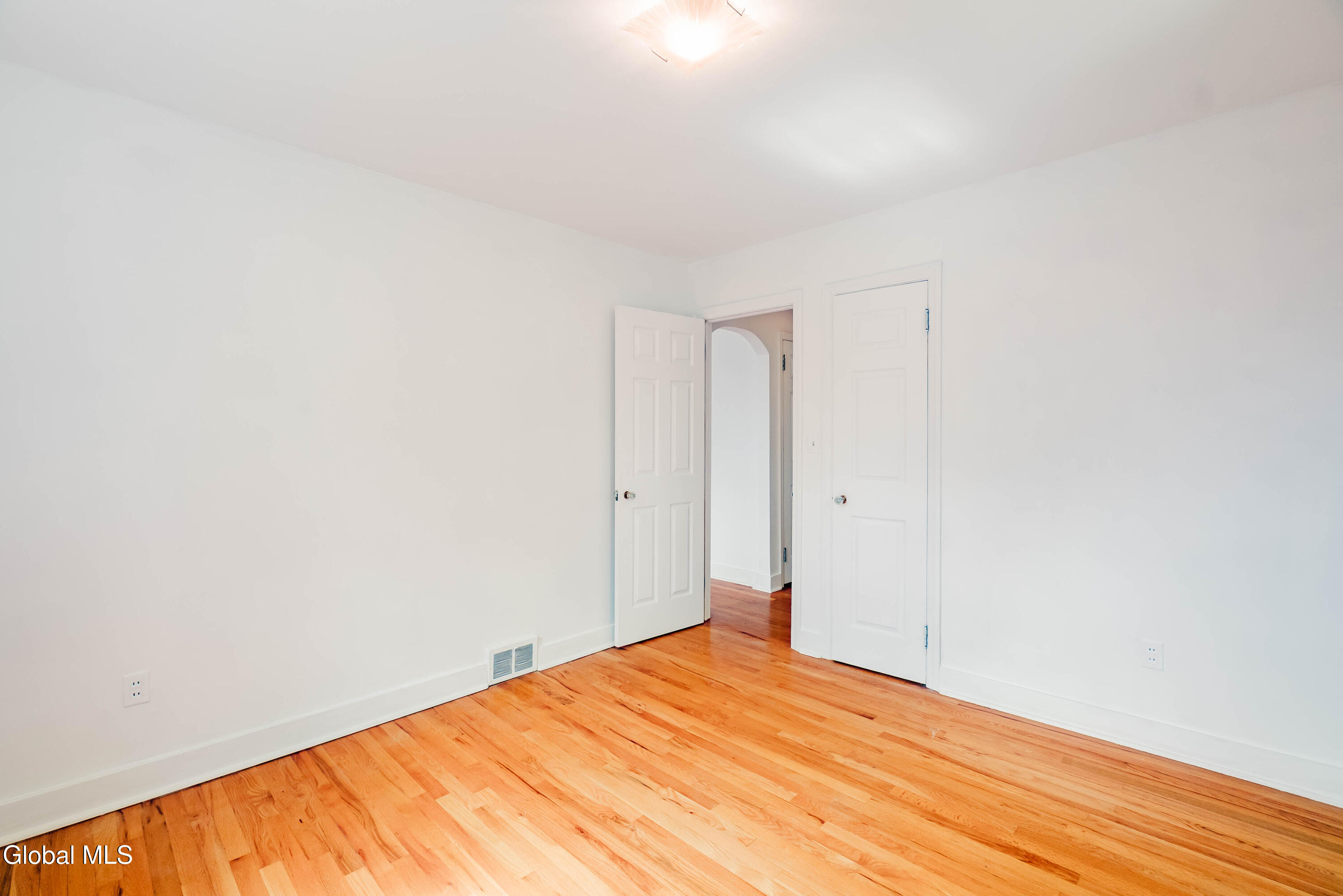 13 Swayze Drive Colonie, NY 12110 - Photo 15 of 35 17