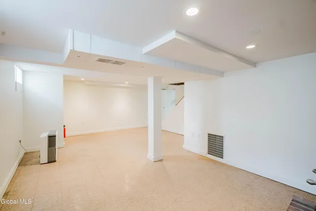 $339,900 | 13 Swayze Drive, Colonie, NY 12110