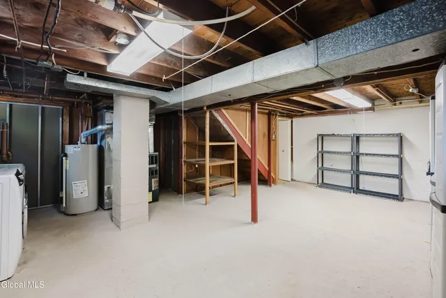 $339,900 | 13 Swayze Drive, Colonie, NY 12110