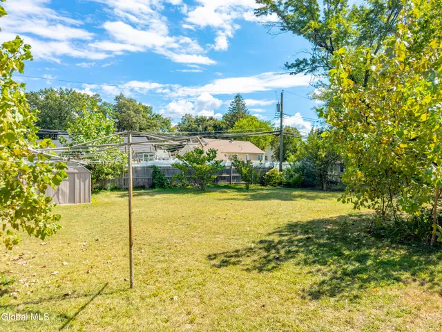 $339,900 | 13 Swayze Drive, Colonie, NY 12110