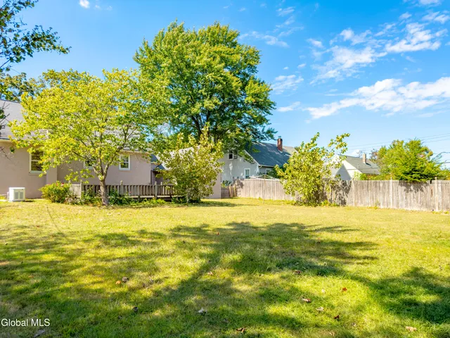 $339,900 | 13 Swayze Drive, Colonie, NY 12110