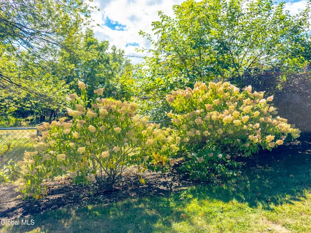 $339,900 | 13 Swayze Drive, Colonie, NY 12110