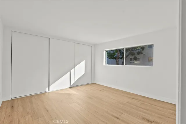 $350,000 | 5328 Newcastle Avenue, Unit 18, Encino, CA 91316