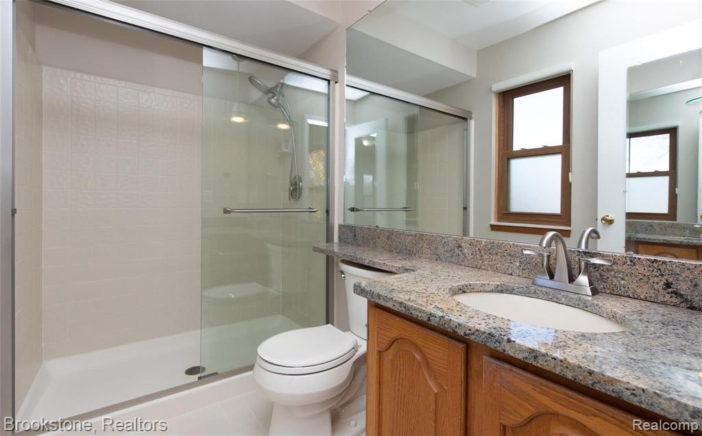 937 Ten Point Drive Rochester Hills, MI 48309 - Photo 31 of 40