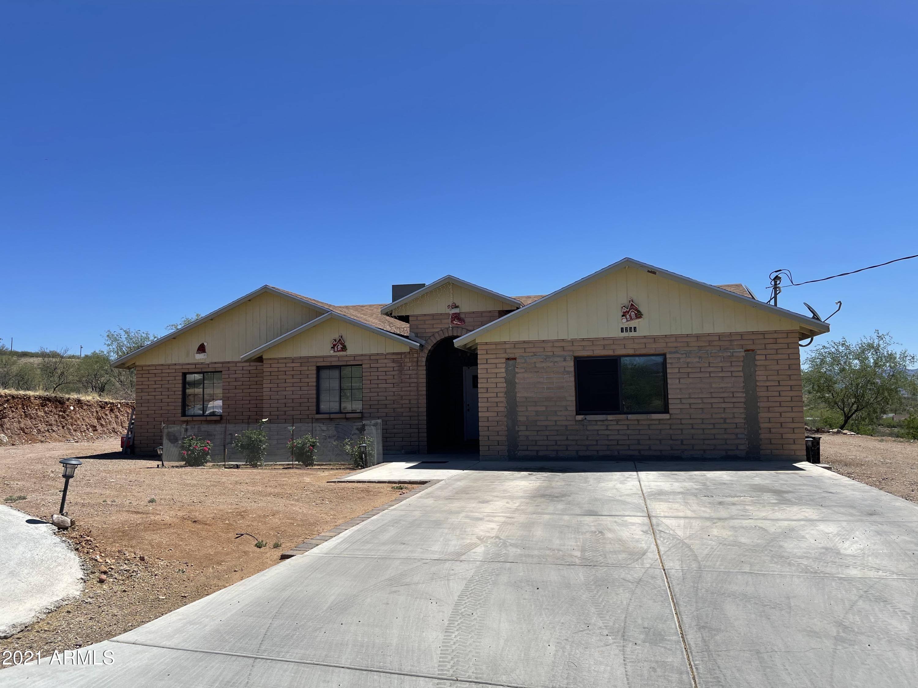 1233 Calle Reinaldo Rio Rico, AZ 85648 - Photo 1 of 10 IMG_6570