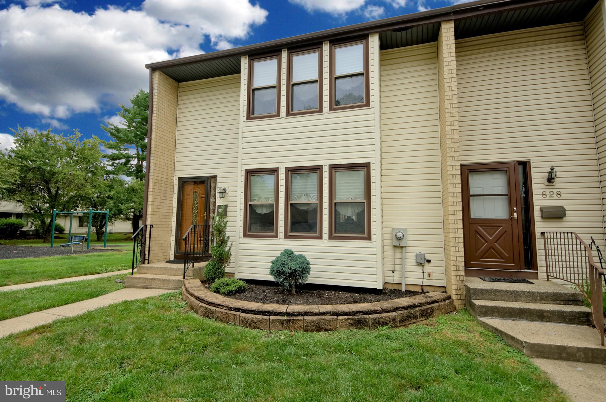 827 Jamestown Road East Windsor, NJ 08520 - Photo 1 of 43 Gallery Image 1