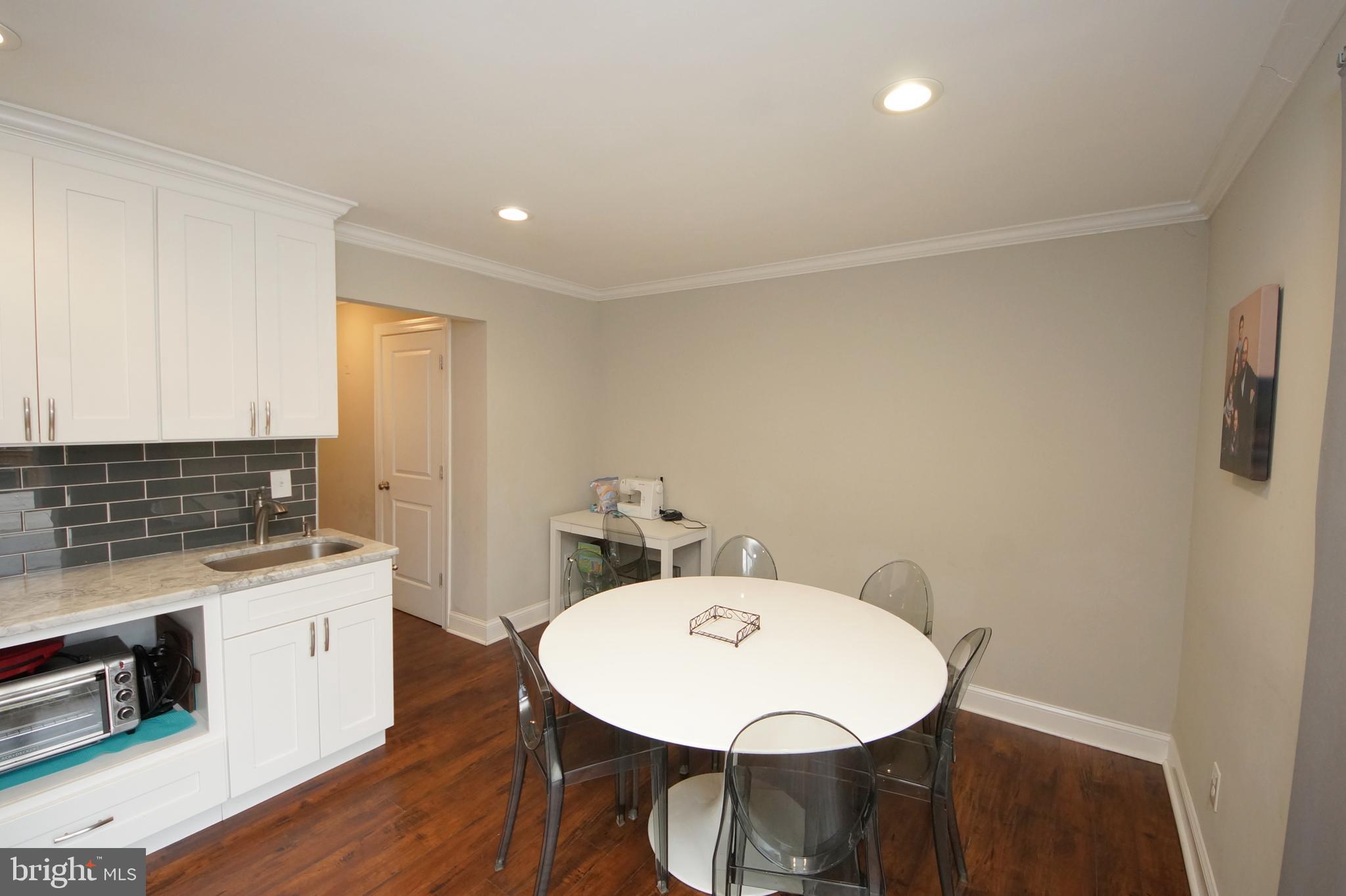 827 Jamestown Road East Windsor, NJ 08520 - Photo 17 of 43 Gallery Image 17